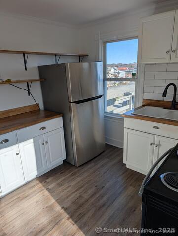 Property Photo: 60 Ocean Avenue 2 CT 06320