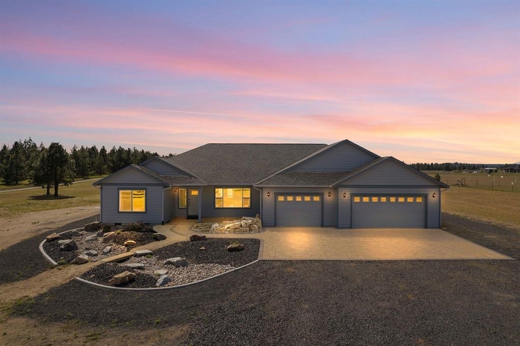 27907 N Bruce Rd  Chattaroy WA 99003 photo
