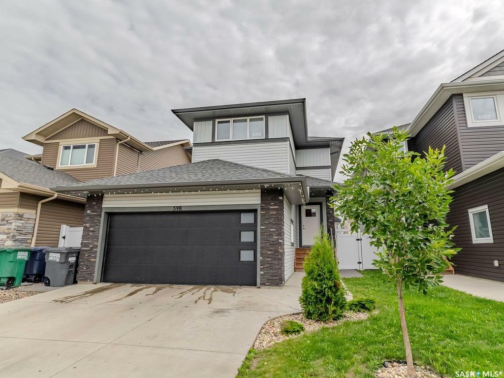 Property Photo: 598 McFaull Crescent SK S7V 0T3