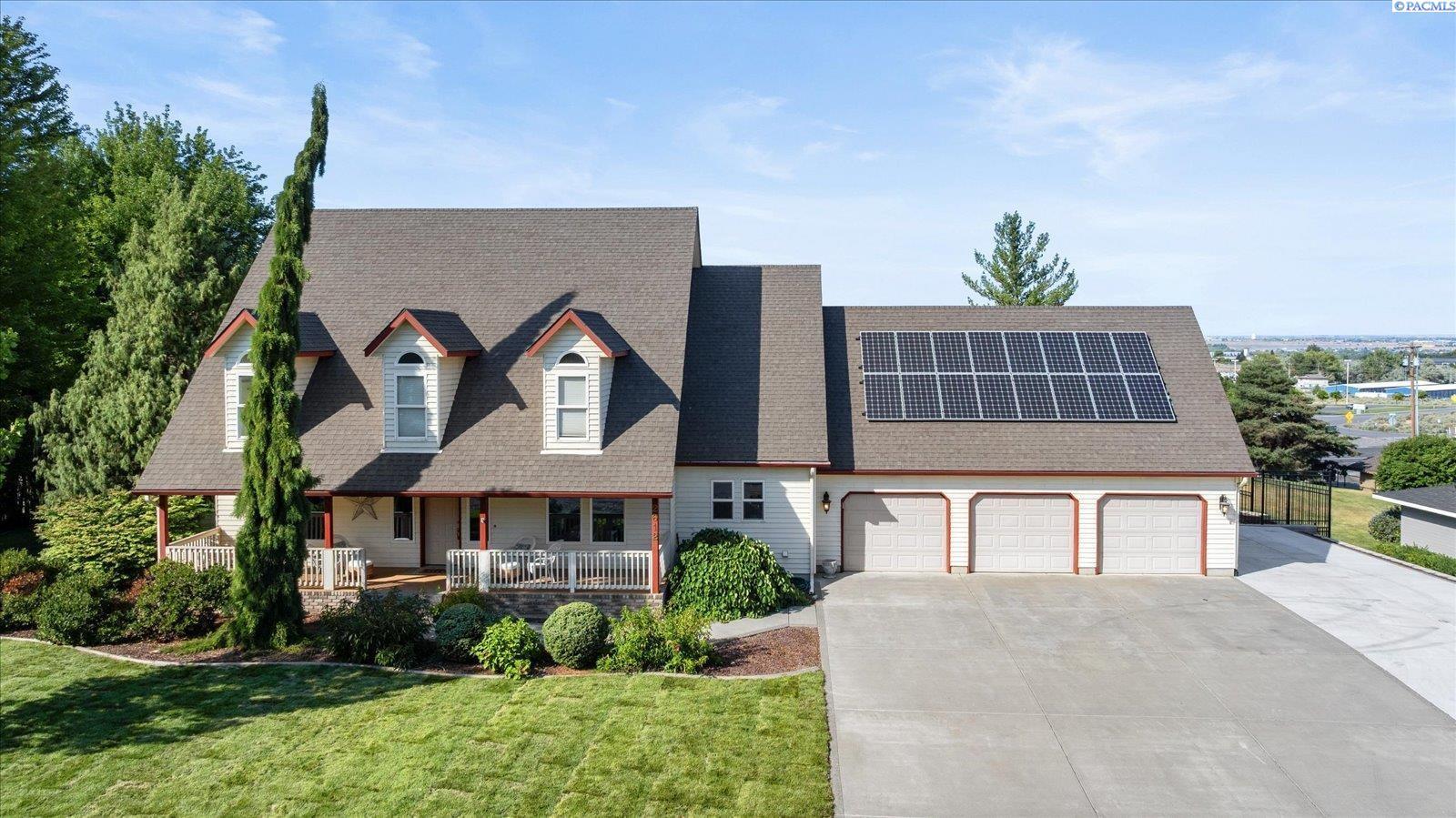 Property Photo:  2612 Saddle Way  WA 99352 