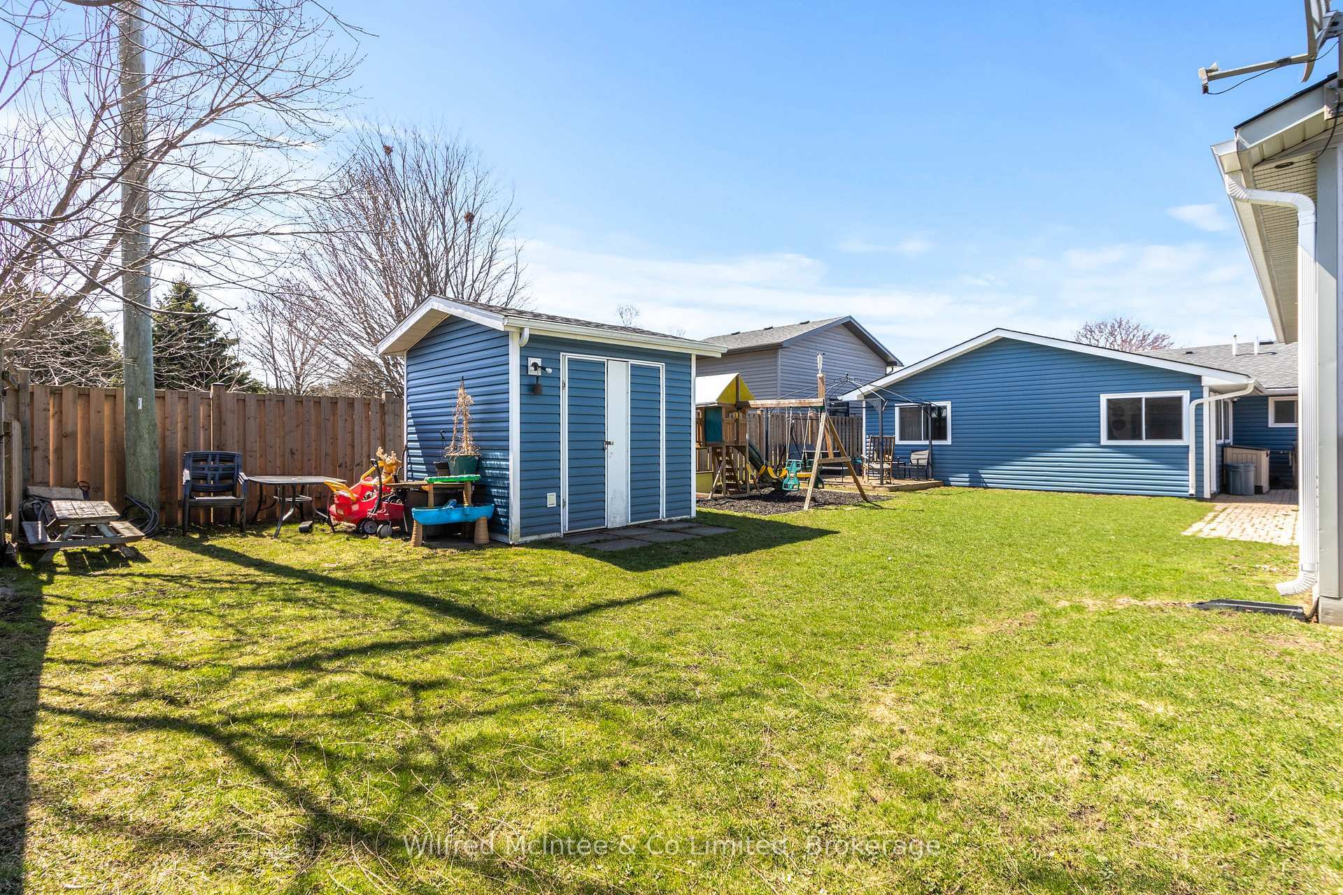 Property Photo: 335 Bricker Street ON N0H 2C1