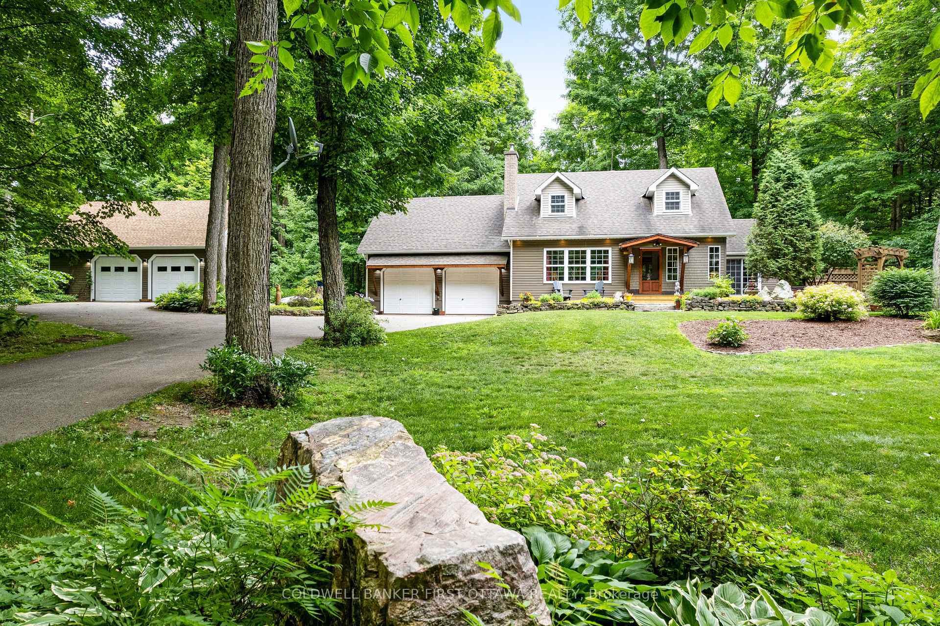 Property Photo: 99 Old Kingston Road ON K0G 1L0