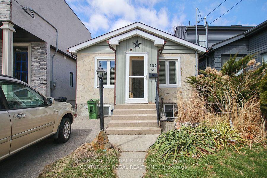 102 Newcastle Street  Toronto ON M8Z 1C8 photo