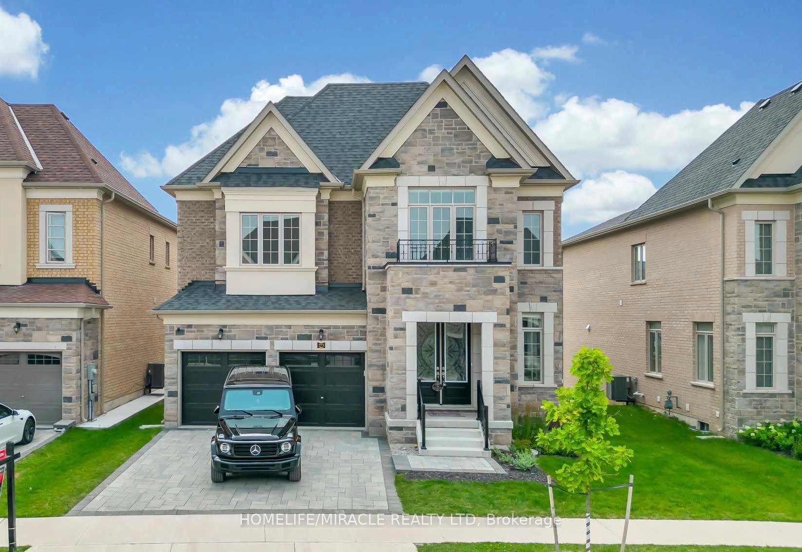 Property Photo:  273 Forest Creek Drive  ON N2R 0M6 