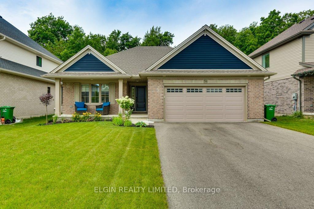 Photo de la propriété:  54 Acorn Trail  ON N5R 0H8 