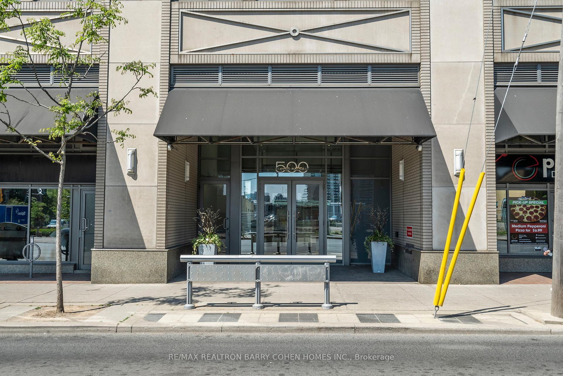 Property Photo: 500 St Clair Avenue W 2103 ON M6C 1A8