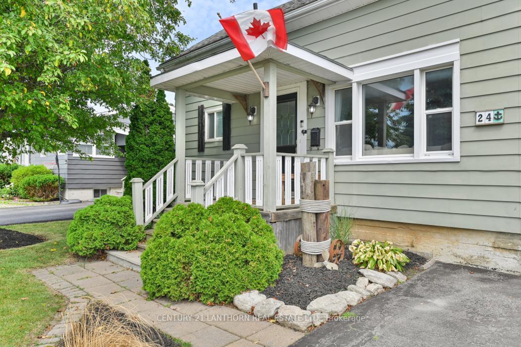 Property Photo:  24 Parker Street  ON K8P 1C8 