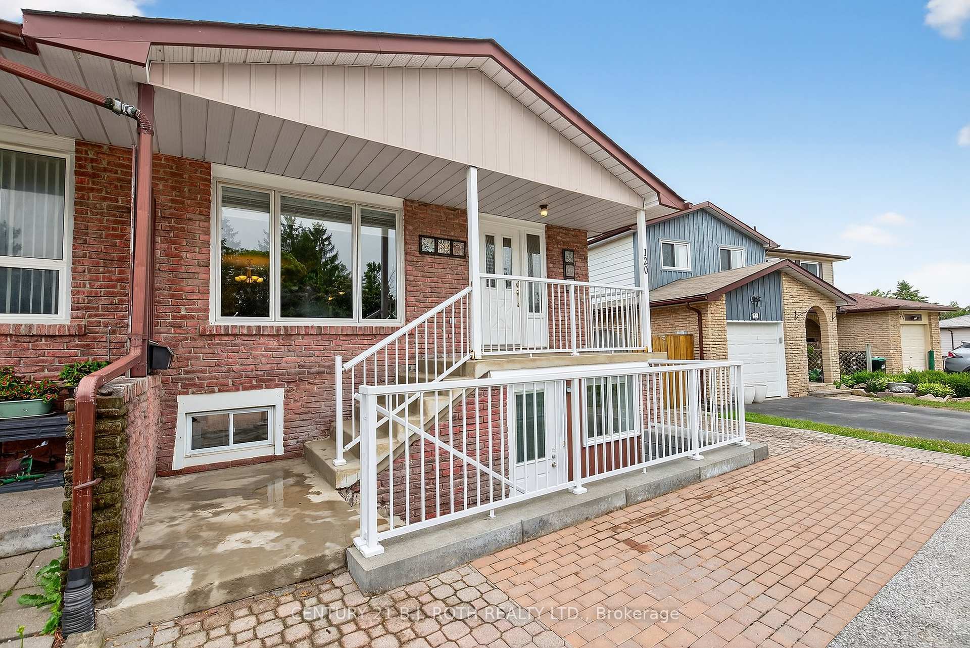 Property Photo:  120 Kozlov Street  ON L4N 4P9 