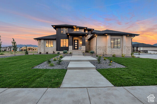 Property Photo:  165 S Farmhouse Cir  UT 84037 