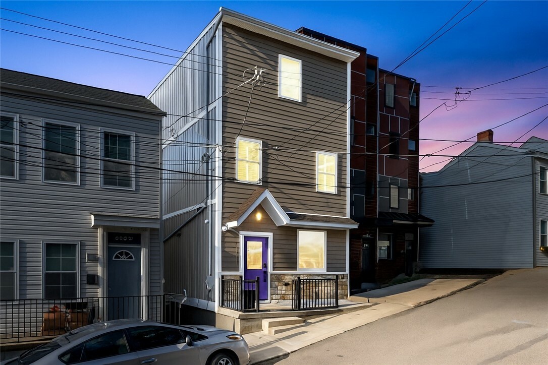 Property Photo: 2611 Stella St PA 15203