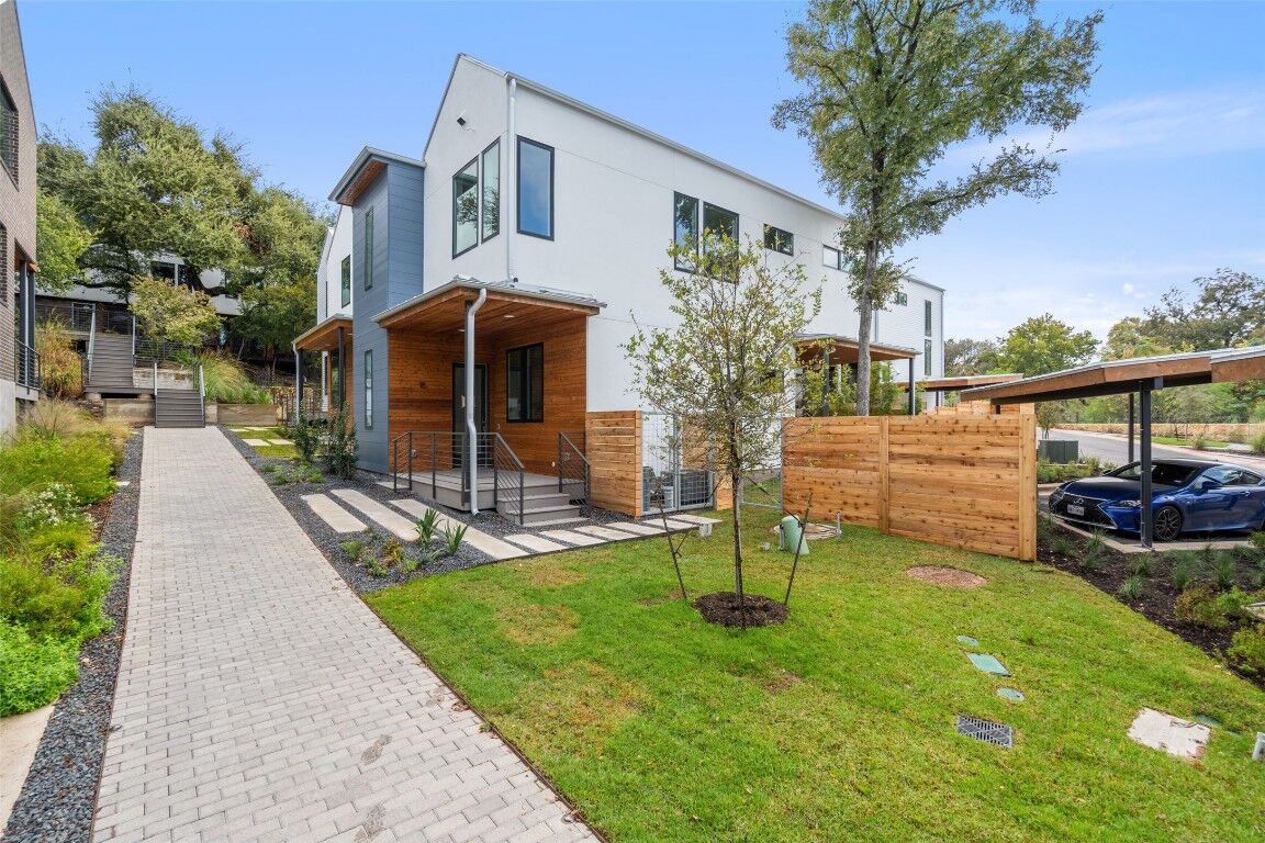 Property Photo:  900 S 2nd Street 18  TX 78704 