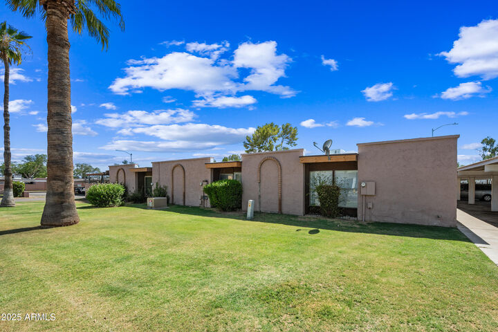 Property Photo: 7910 N 59th Lane AZ 85301