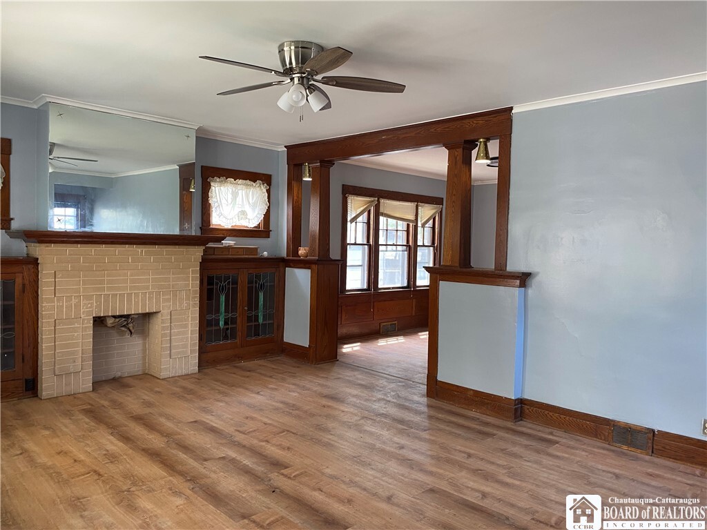 Property Photo: 2747 S South Park Avenue NY 14218