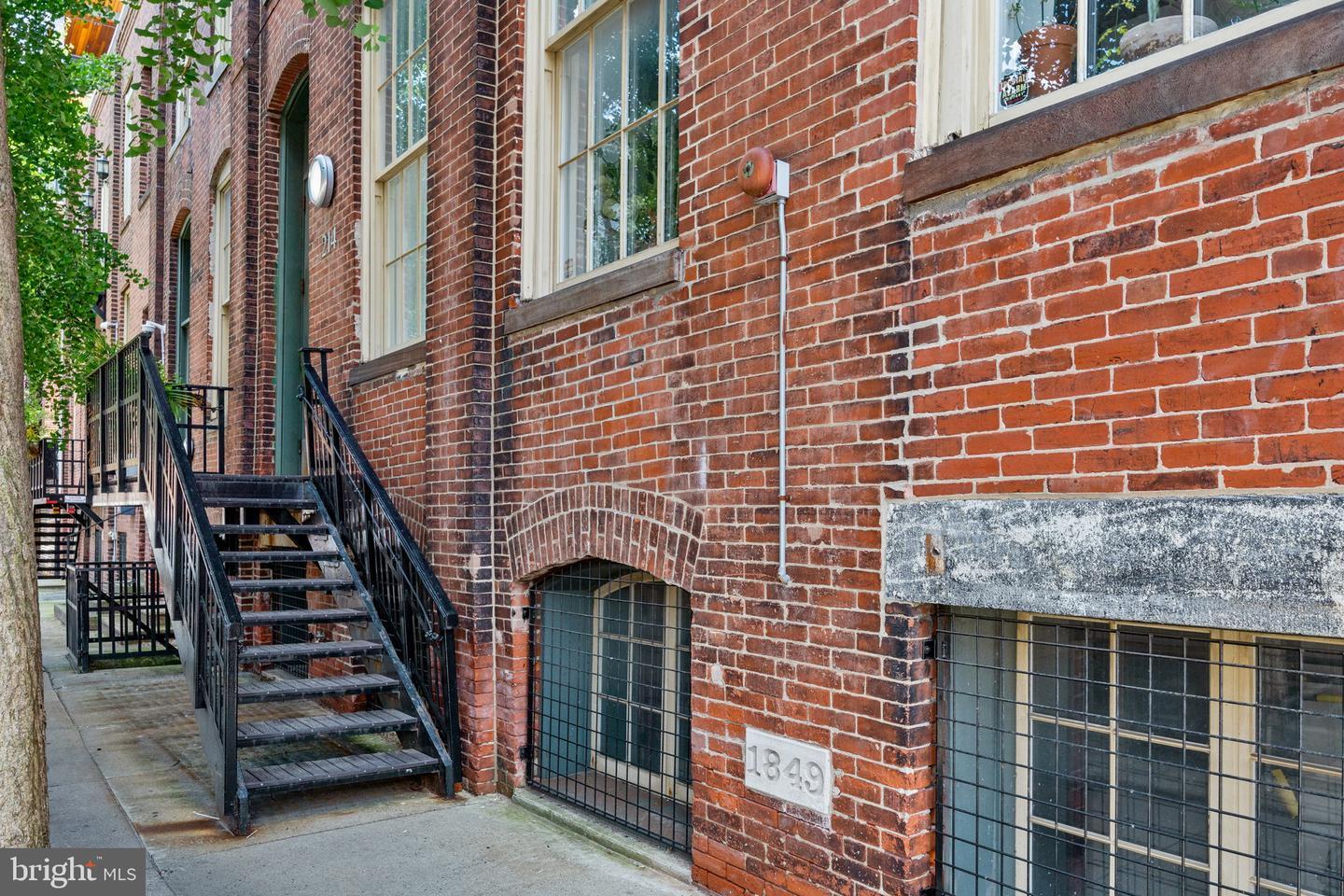 Property Photo: 214 New Street 18 B PA 19106