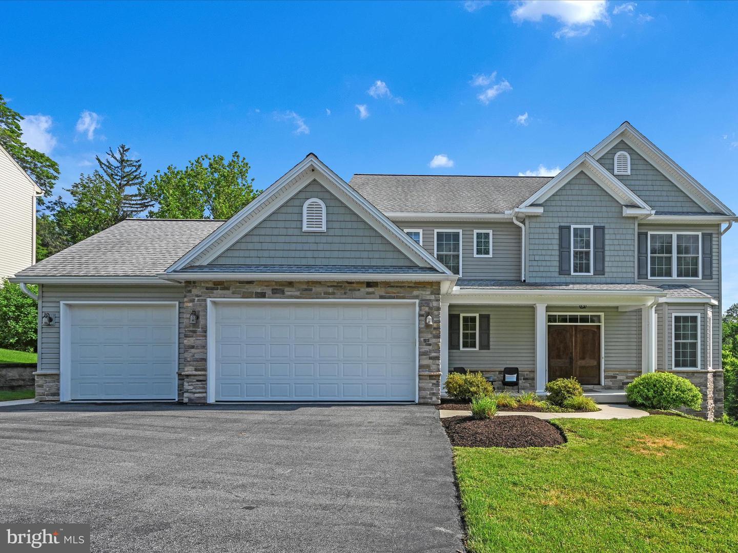 Property Photo: 5095 S Deerfield Avenue PA 17050