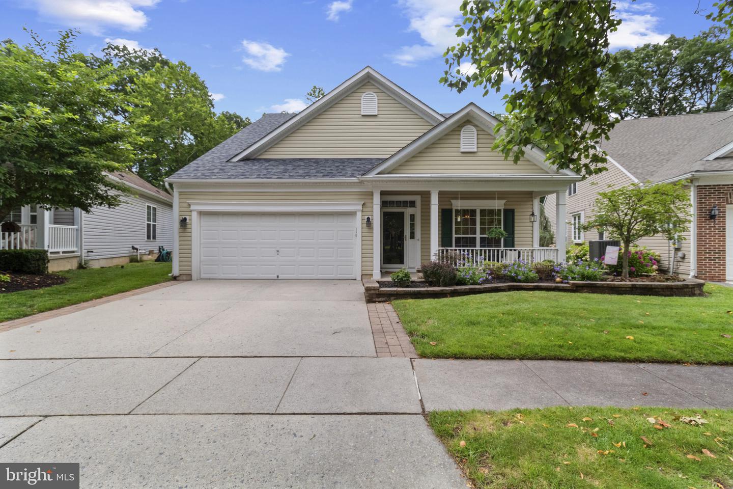 Property Photo:  39 Pennington Court  NJ 08075 