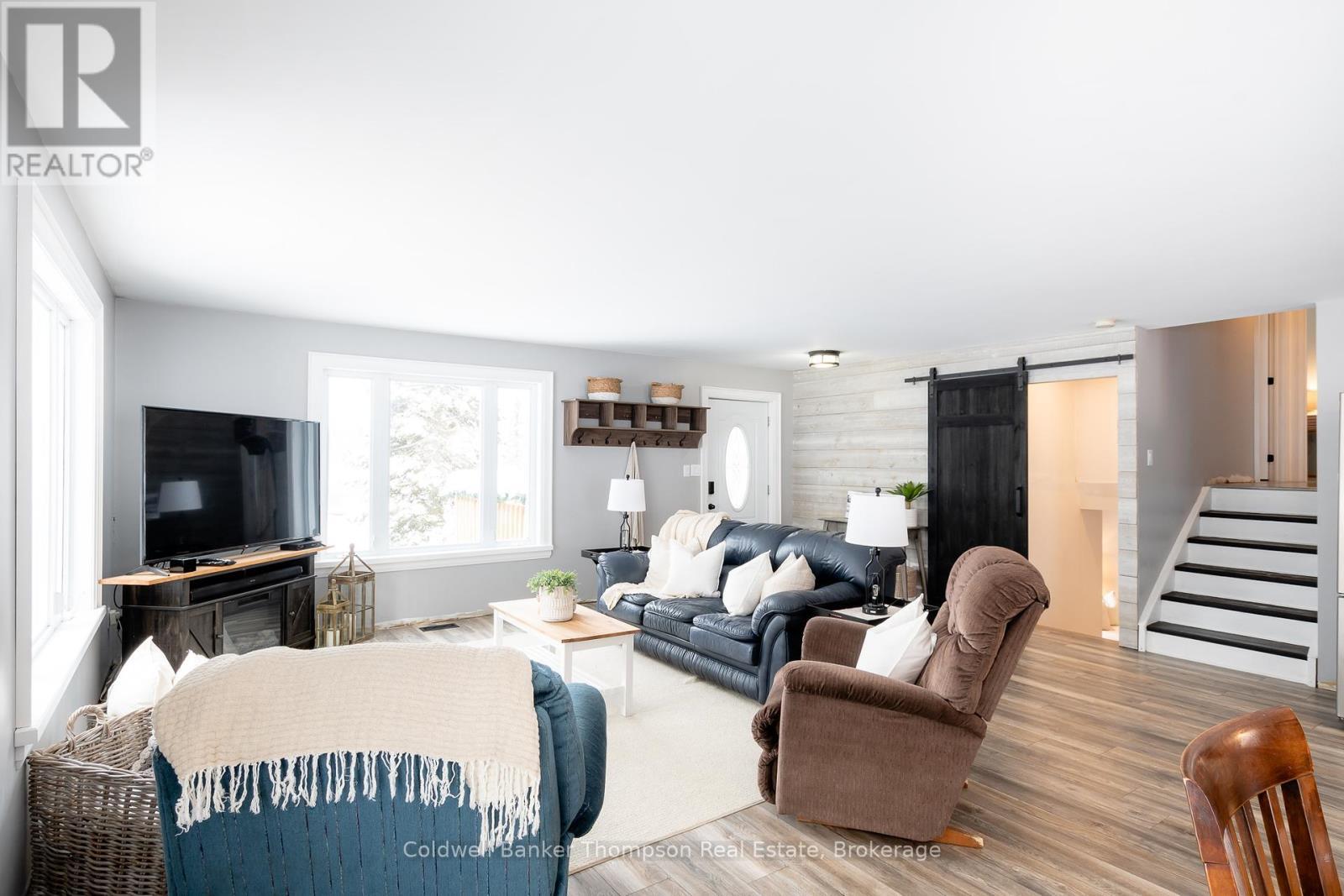 Photo de la propriété:  751 Old Muskoka Road  ON P0B 1M0 