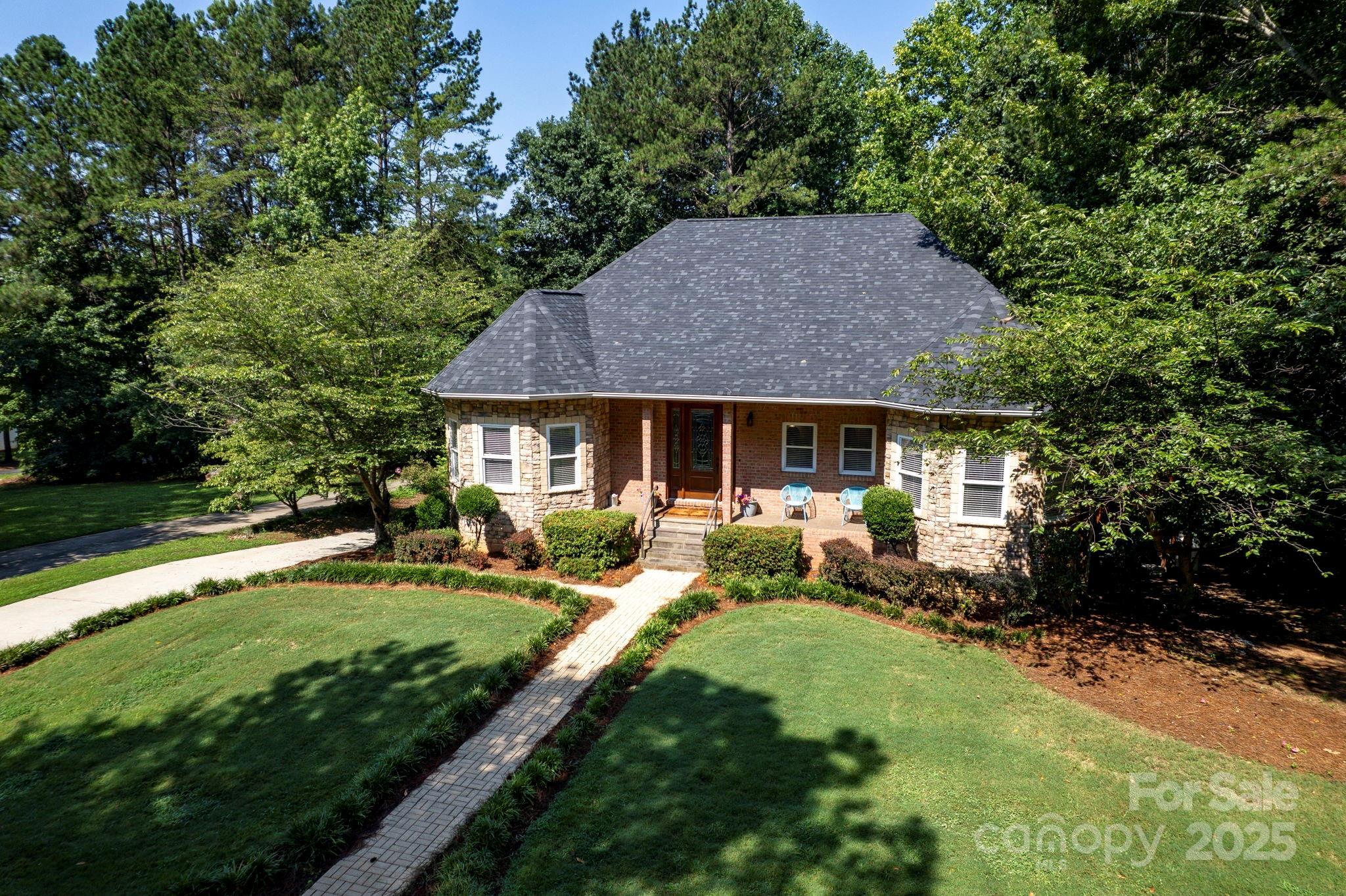 Property Photo: 3595 Lake Bluff Drive NC 28673