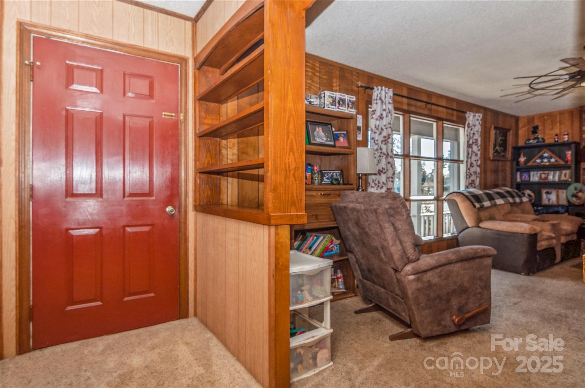 Property Photo: 511 E Church Street SC 29067