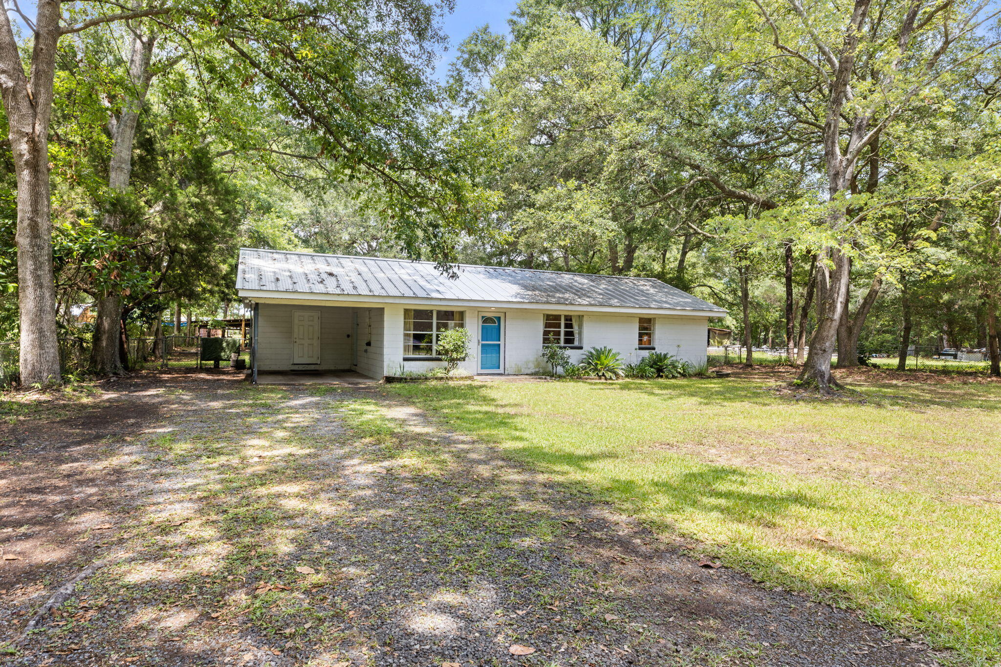 Property Photo: 6218 Bevington Road SC 29449