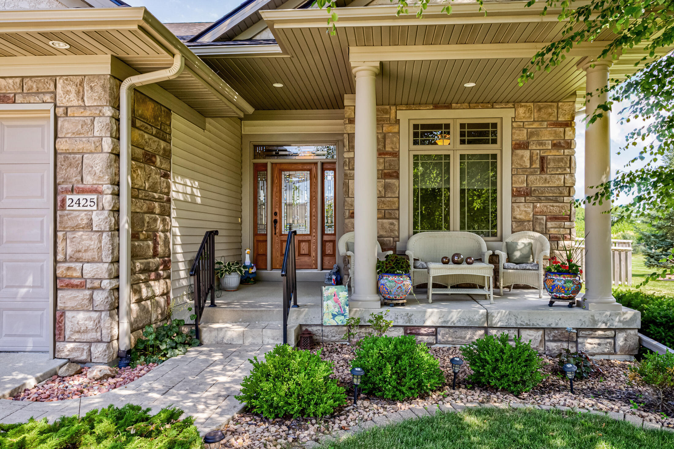 Property Photo: 2425 Dalton Circle IA 50010