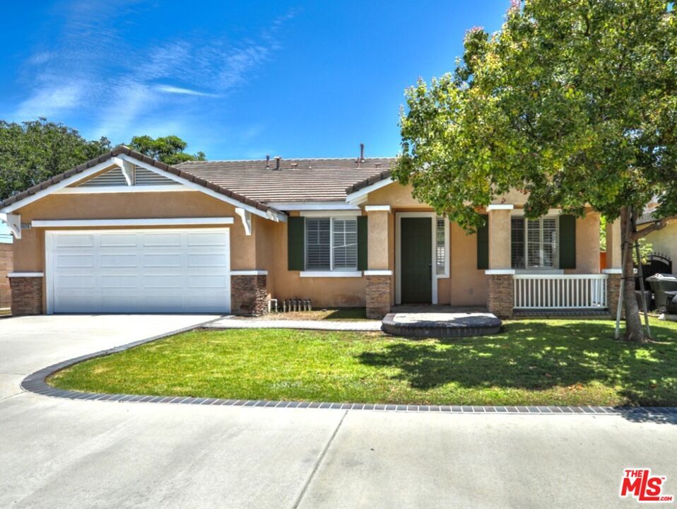 Property Photo: 11175 Pioneer Ln CA 92840