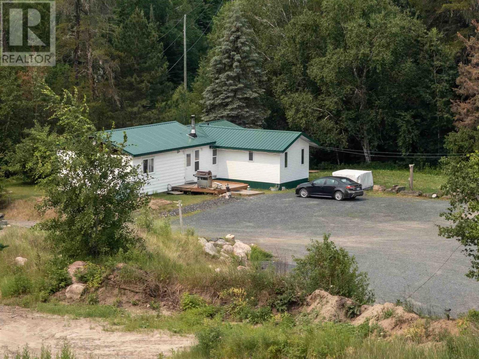 Property Photo: 128 Beauty Bay Road ON P9N 4P3