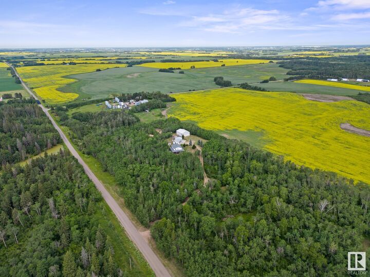 Property Photo: 20456 Twp Road 544 AB T8L 3Z3