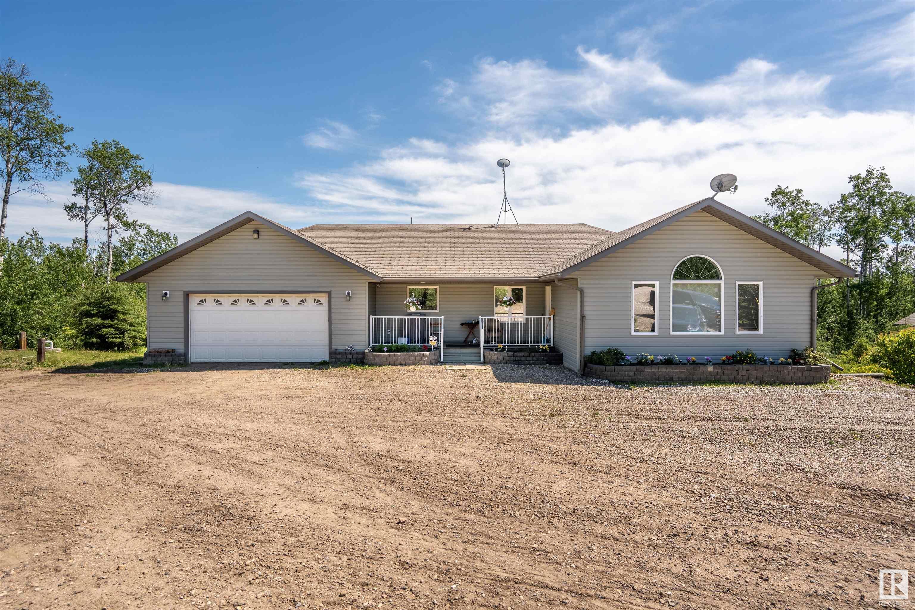 Property Photo:  62019 Range Road 421  AB T9M 1P2 
