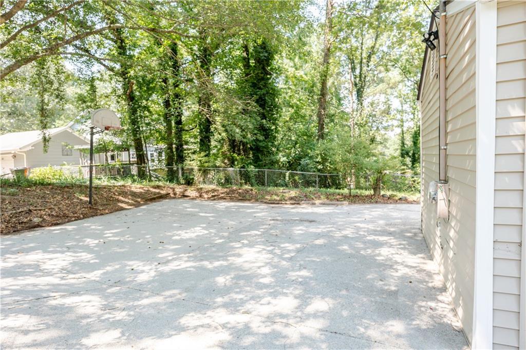 Property Photo: 1890 Westminister Way NW GA 30012