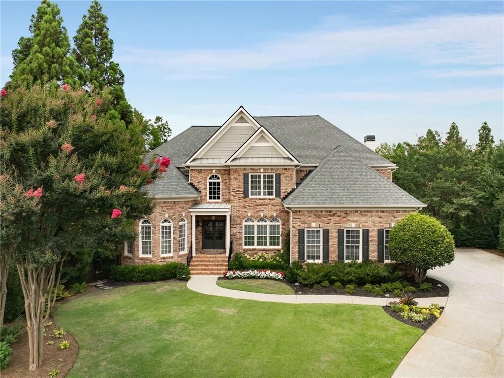Property Photo: 140 Elizabeth Cove GA 30075