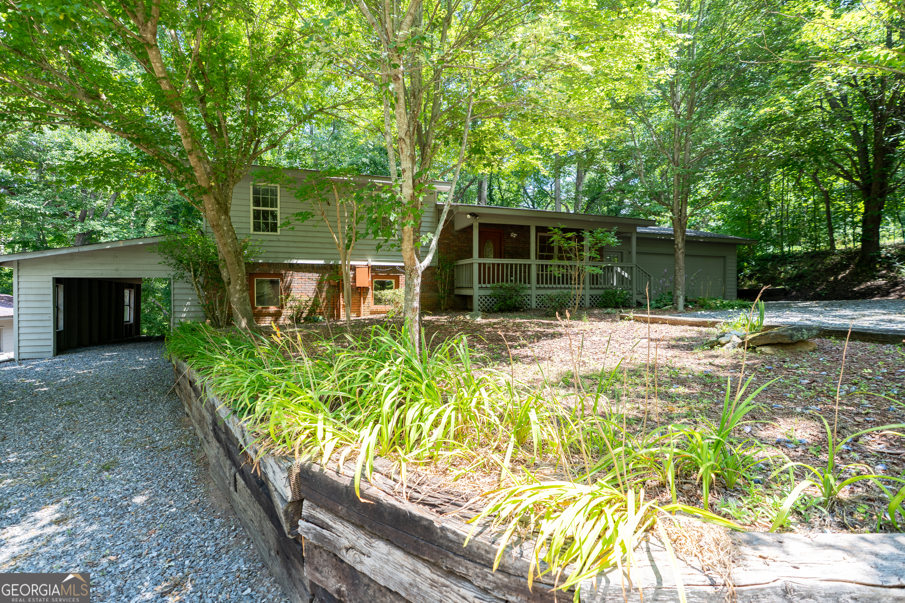 Property Photo:  155 Road 337  GA 30546 
