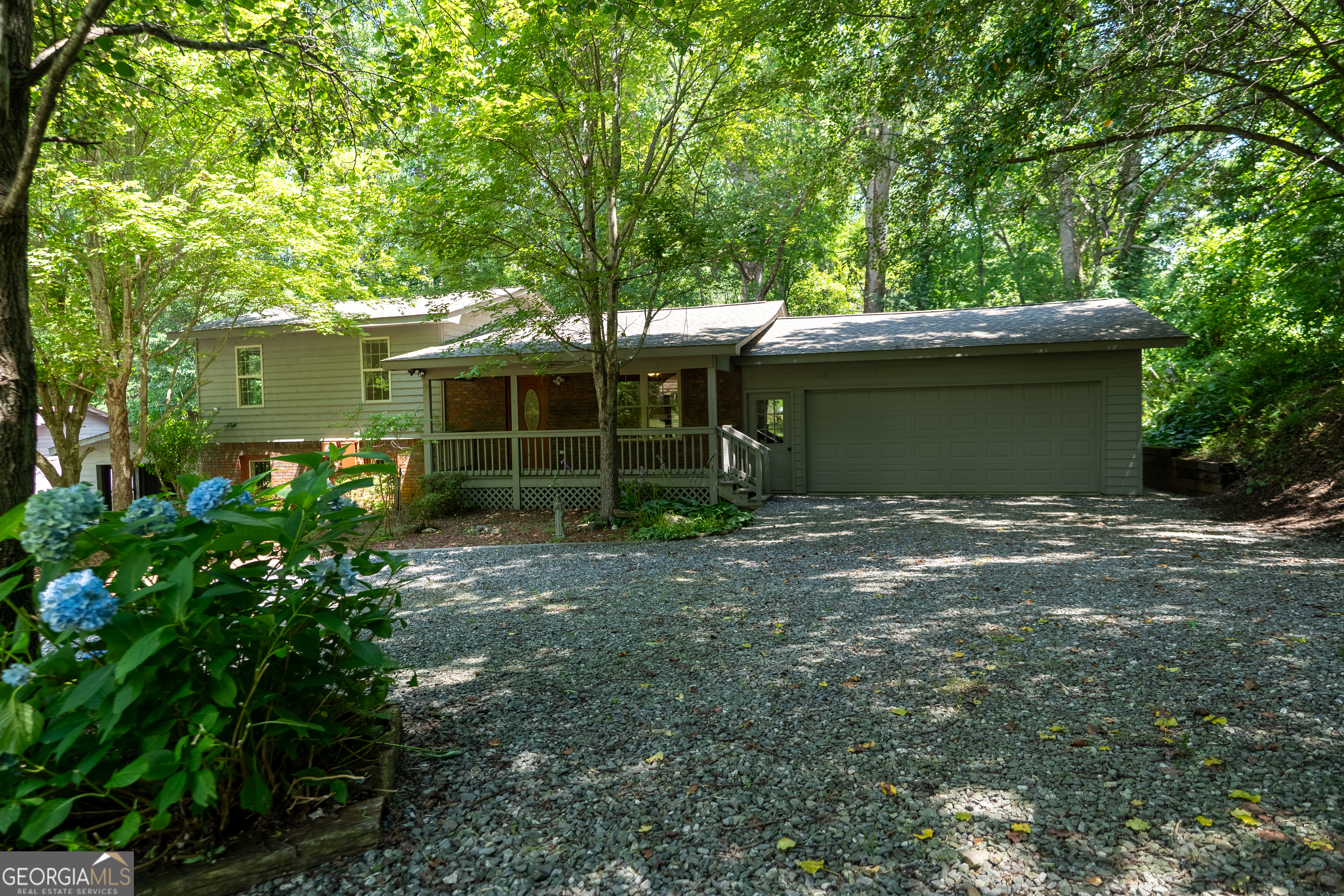 Property Photo: 155 Road 337 GA 30546