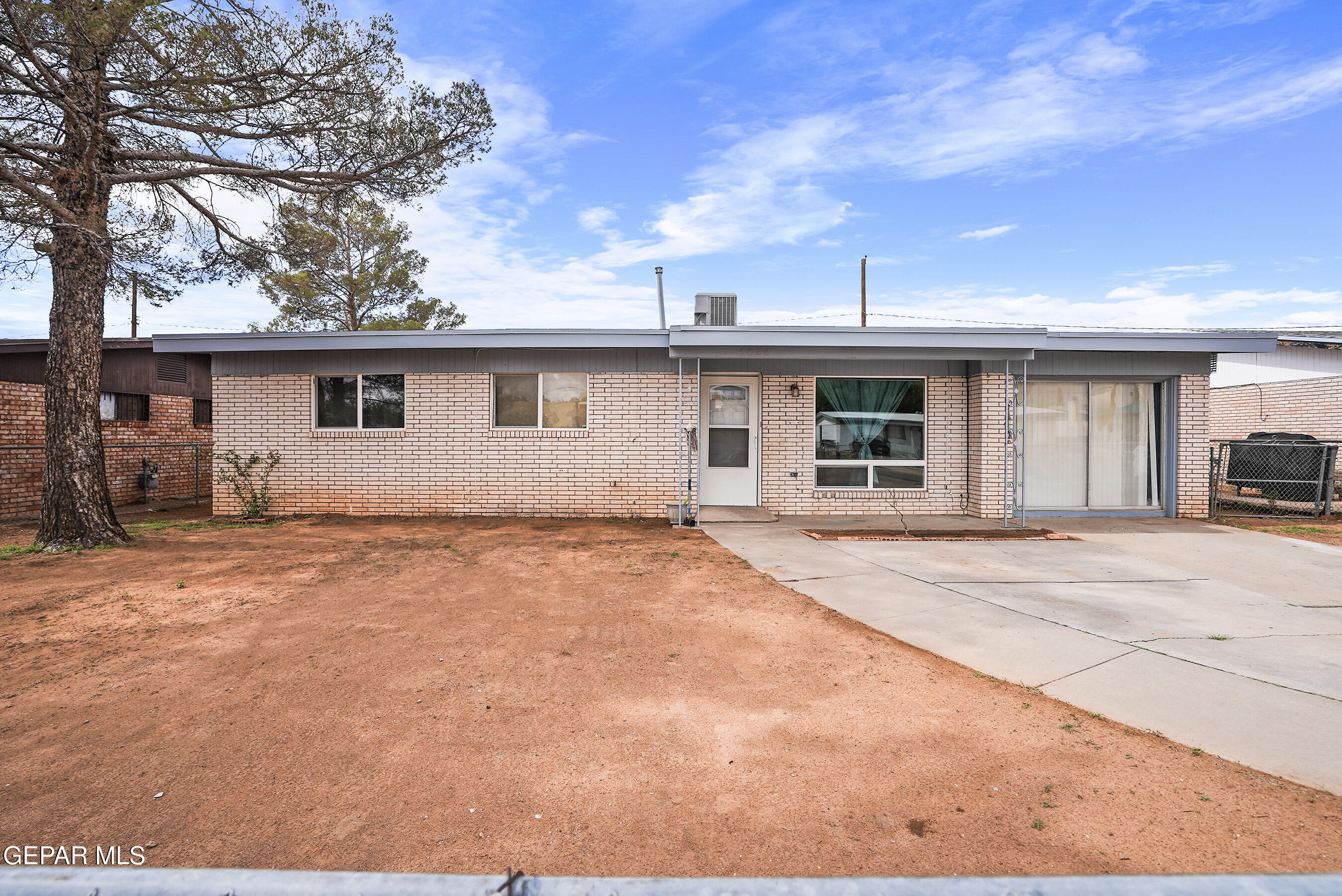 Property Photo: 5828 Blackhawk Drive TX 79924