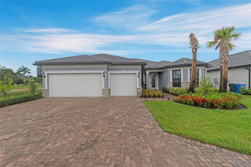 Property Photo:  4566 Silverwood Ln N  FL 33309 