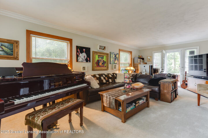 Property Photo:  569 E Holmes Road  MI 48910 