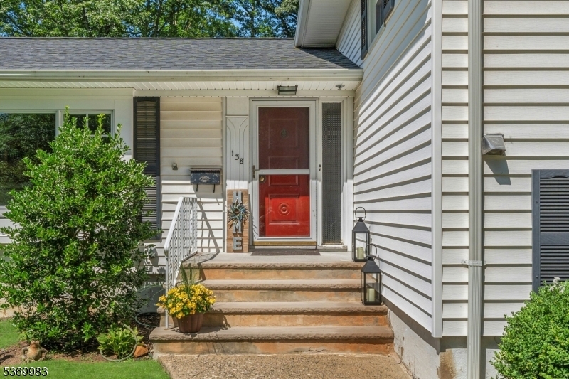 Property Photo:  138 Glenside Rd  NJ 07974 
