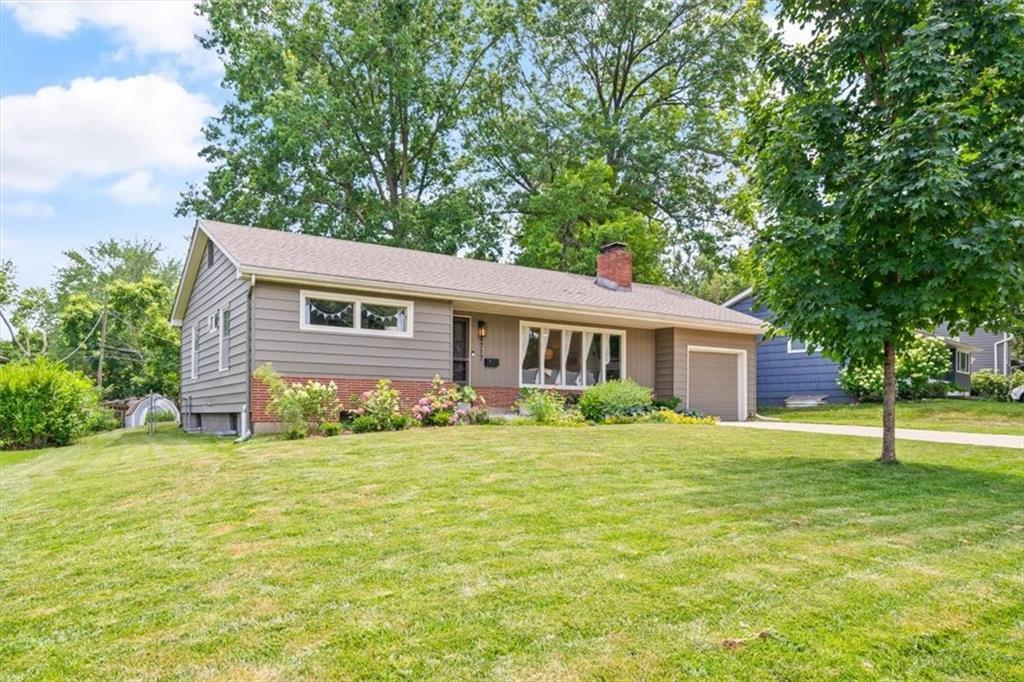 Property Photo:  4717 W 76th Street  KS 66208 