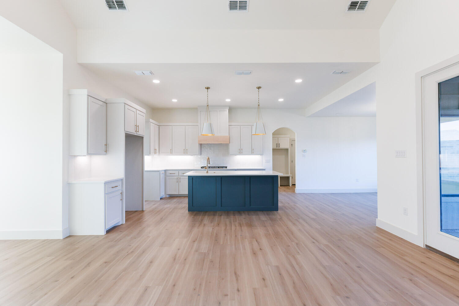 Property Photo: 7509 56th Street TX 79407