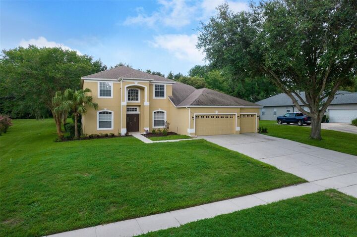Property Photo:  3617 Haddington Court  FL 32712 