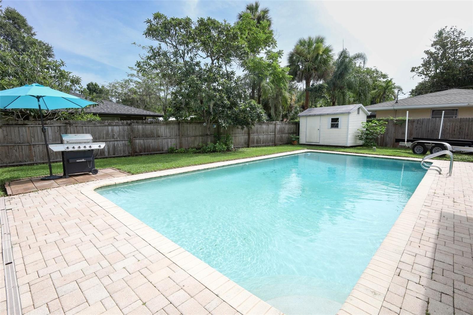 Property Photo: 670 Palm Drive FL 32765
