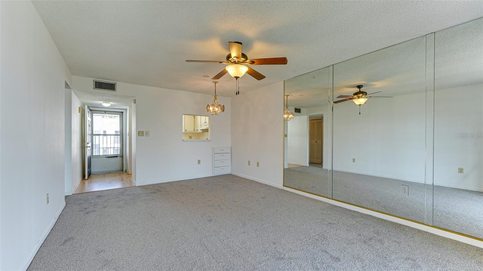 Property Photo: 202 47th Avenue Drive W 333 FL 34207