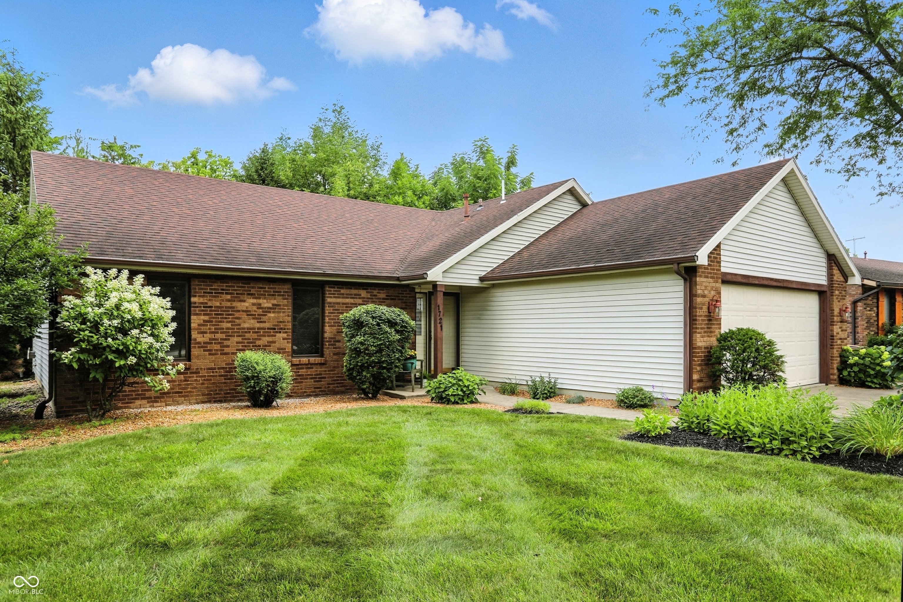 Property Photo: 1721 Papermill Crossing IN 46825