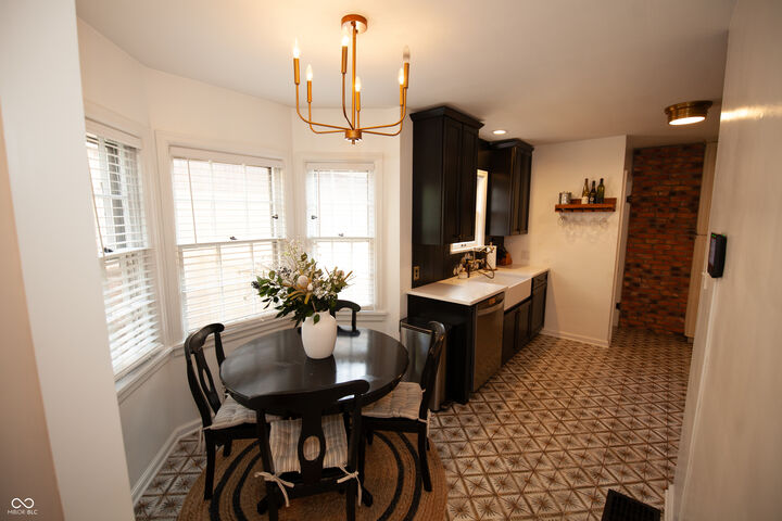 Property Photo: 928 N Lesley Avenue IN 46219