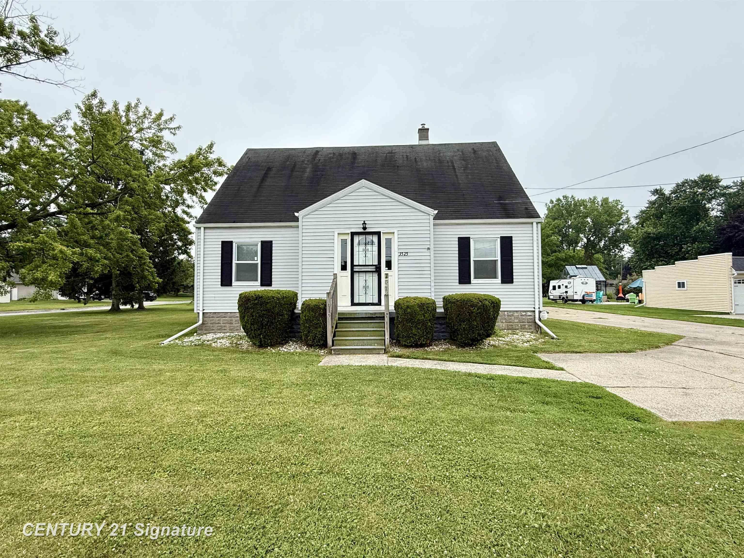 Property Photo:  3525 Shattuck Road  MI 48603 