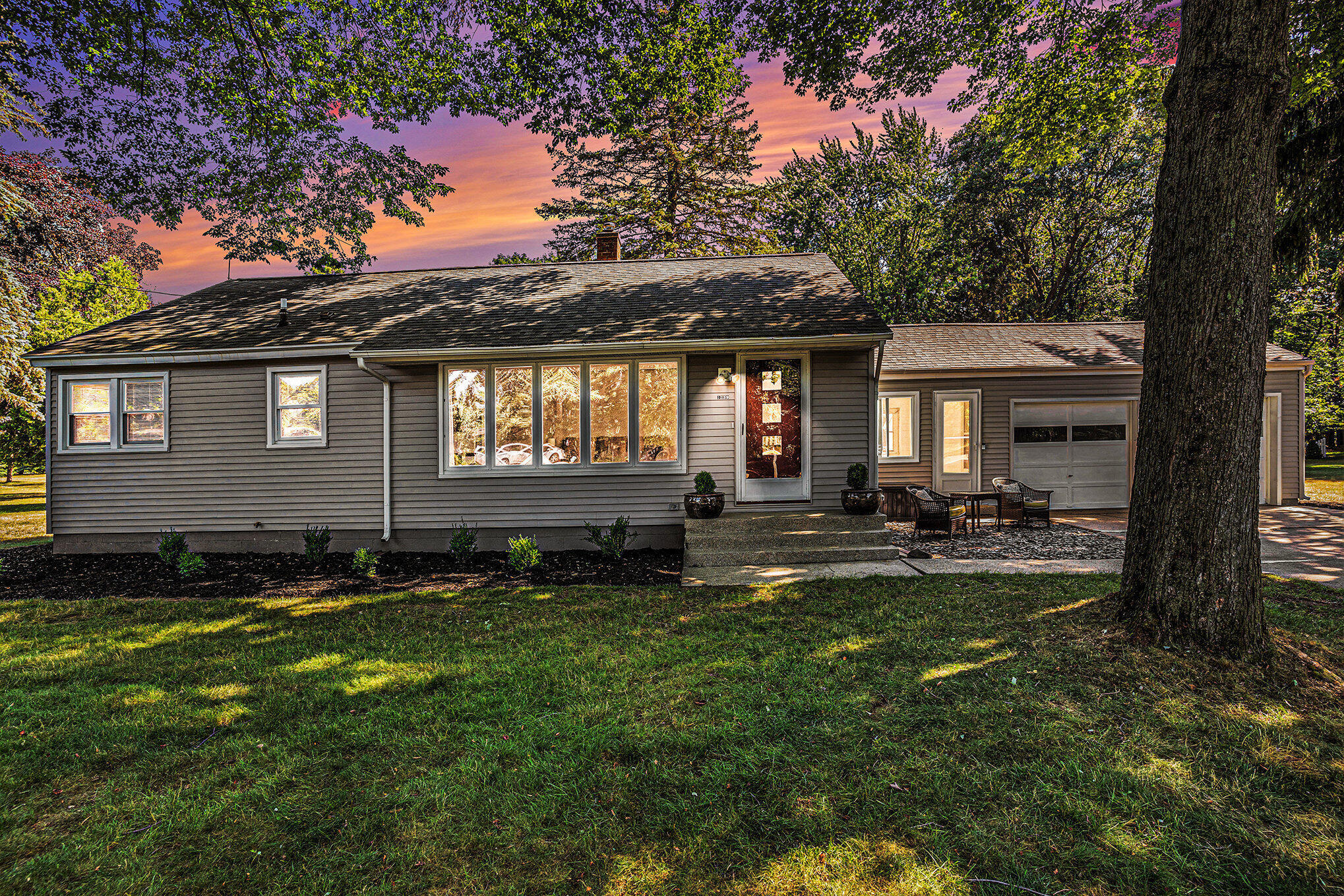 Property Photo:  1239 Ione Avenue  MI 49441 
