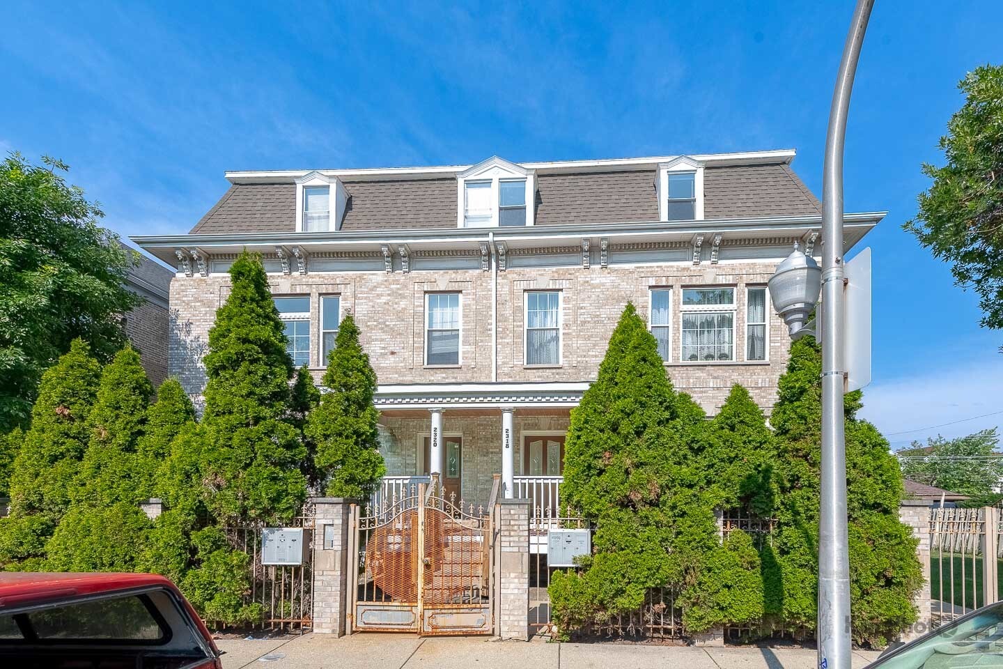 Property Photo: 2318 S Central Park Avenue 101 IL 60623
