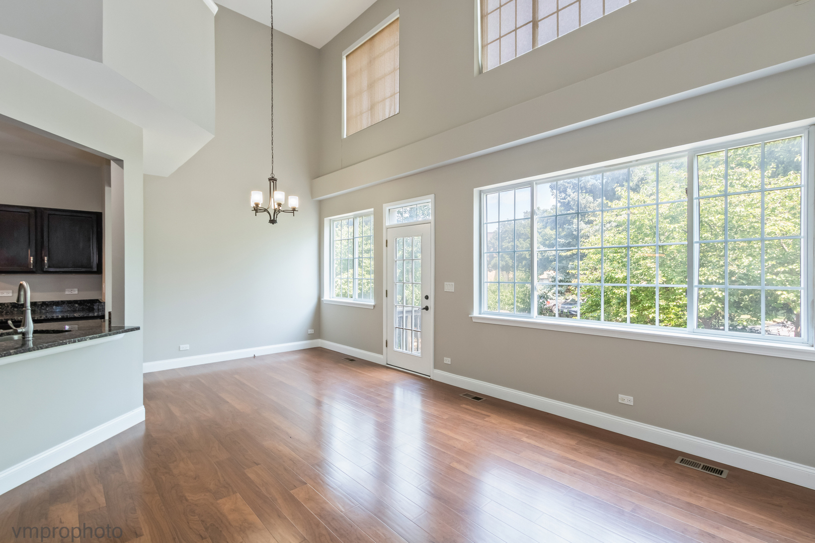 Property Photo: 5584 Lavender Court IL 60008