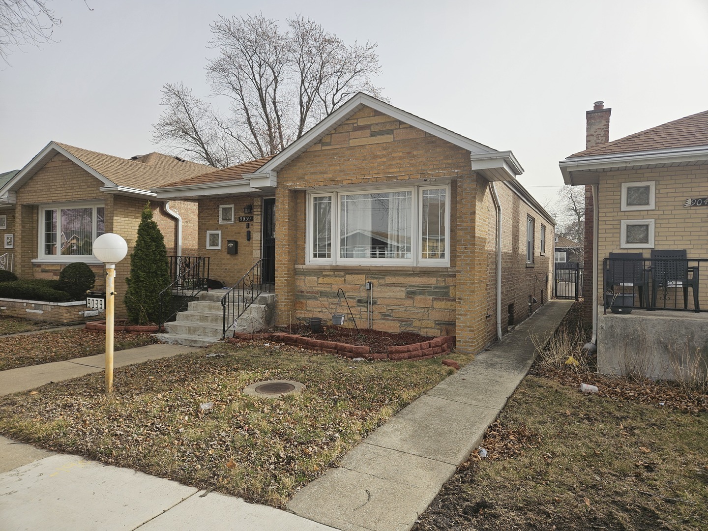Property Photo:  9039 S Phillips Avenue  IL 60617 