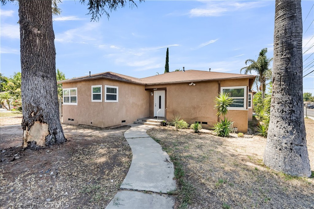 Property Photo: 6017 Brockton Avenue CA 92506